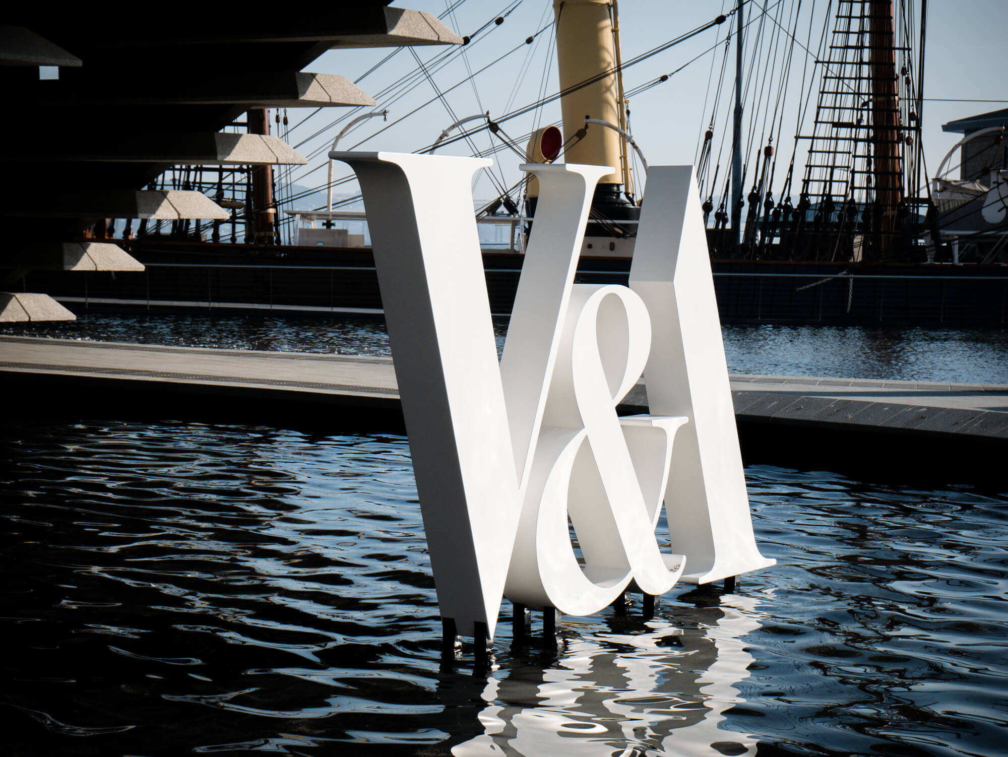 V&A sign outside V&A Dundee